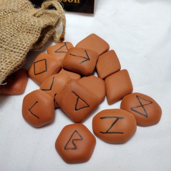 The Runes: The Future Revealed with this Ancient Norse System of Divination - Picture 3 of 3